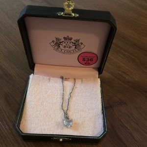 Women’s Juicy Couture necklace